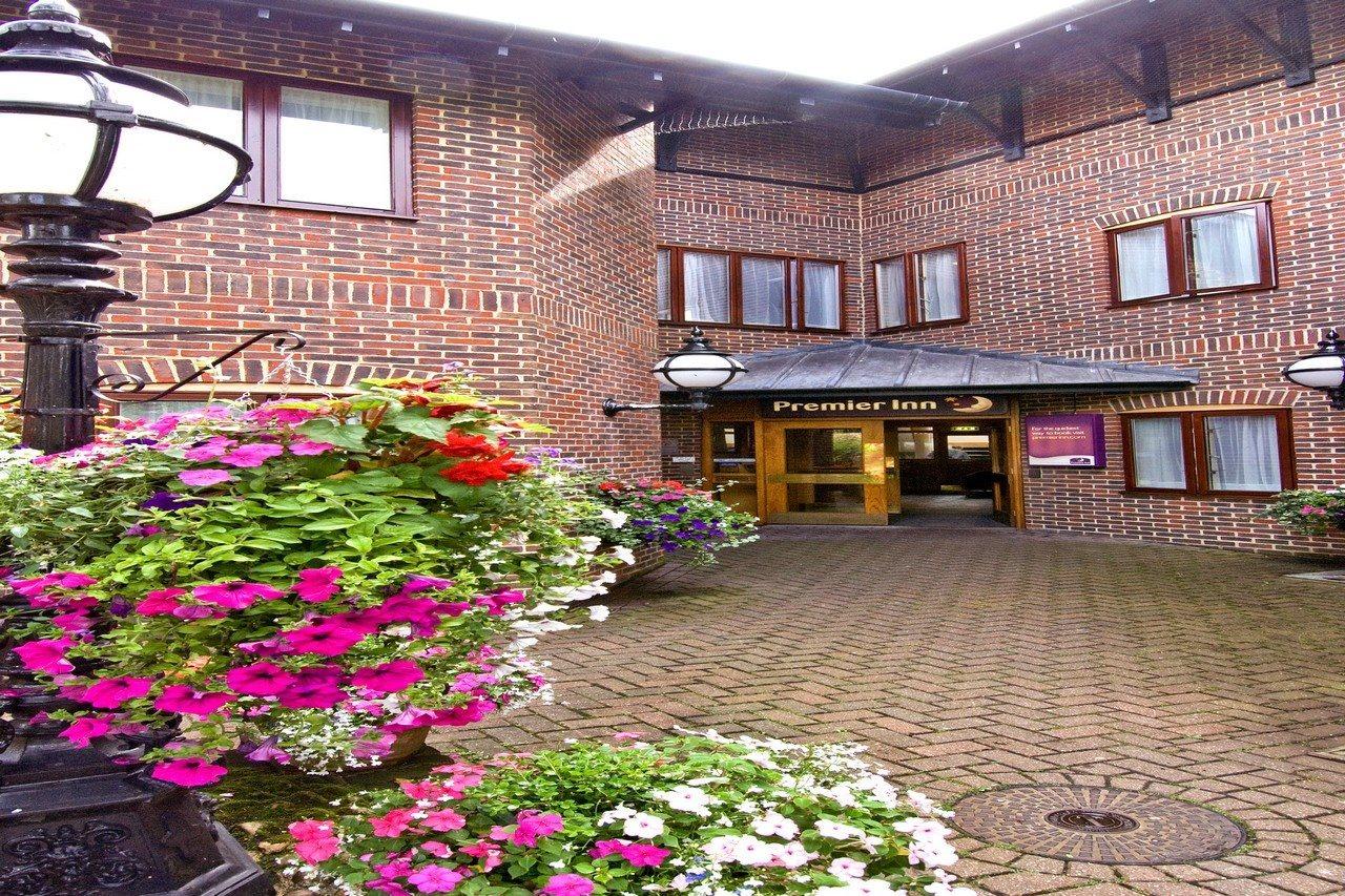 Premier Inn ทอนบริดจ์ ภายนอก รูปภาพ