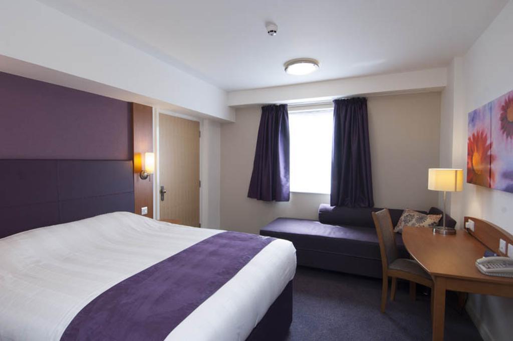 Premier Inn ทอนบริดจ์ ห้อง รูปภาพ