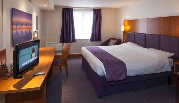 Premier Inn ทอนบริดจ์ ภายนอก รูปภาพ